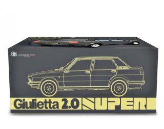 Alfa Romeo Giulietta 2.0 Super 1981 Grigio Nube Laudoracing 1:18 Resinemodell (Türen, Motorhaube... nicht zu öffnen!)